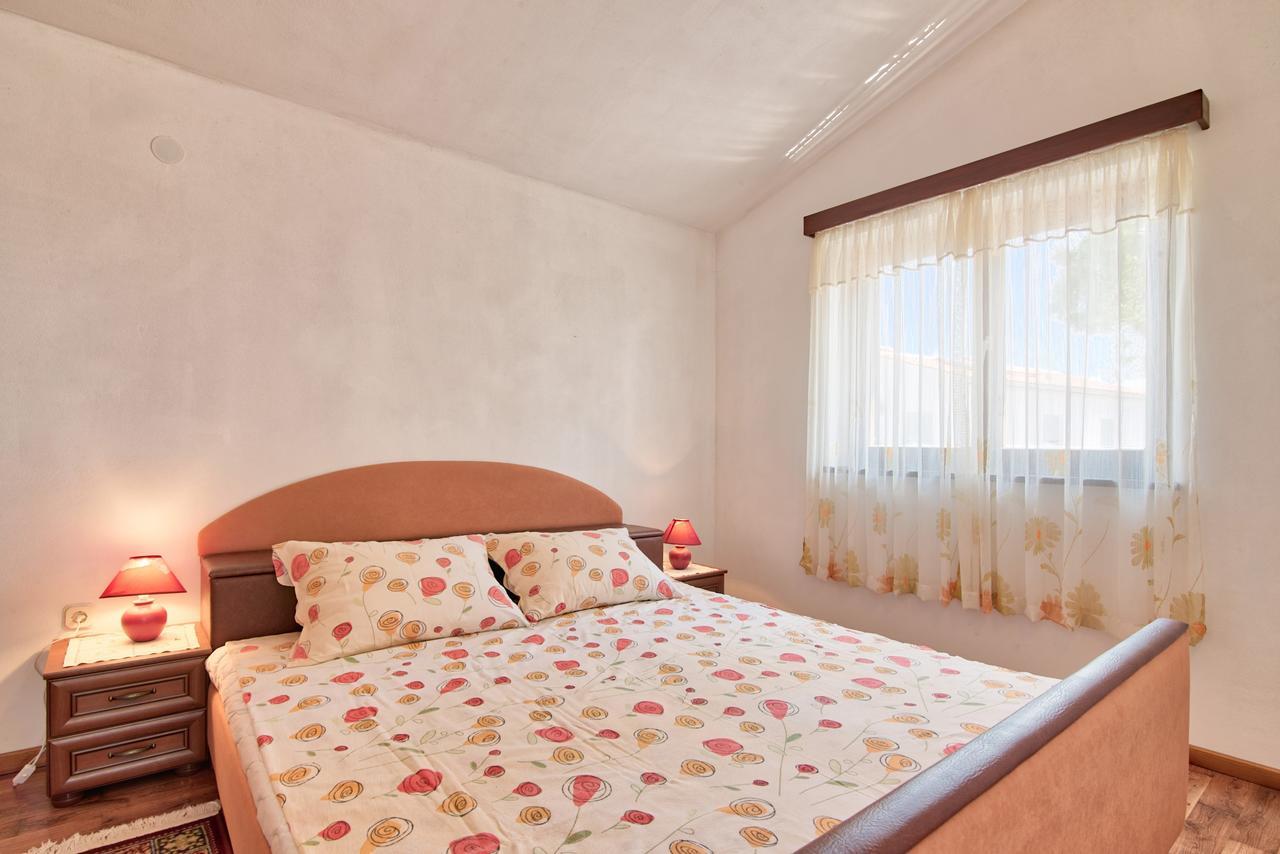 Apartment Maja Štinjan Eksteriør billede