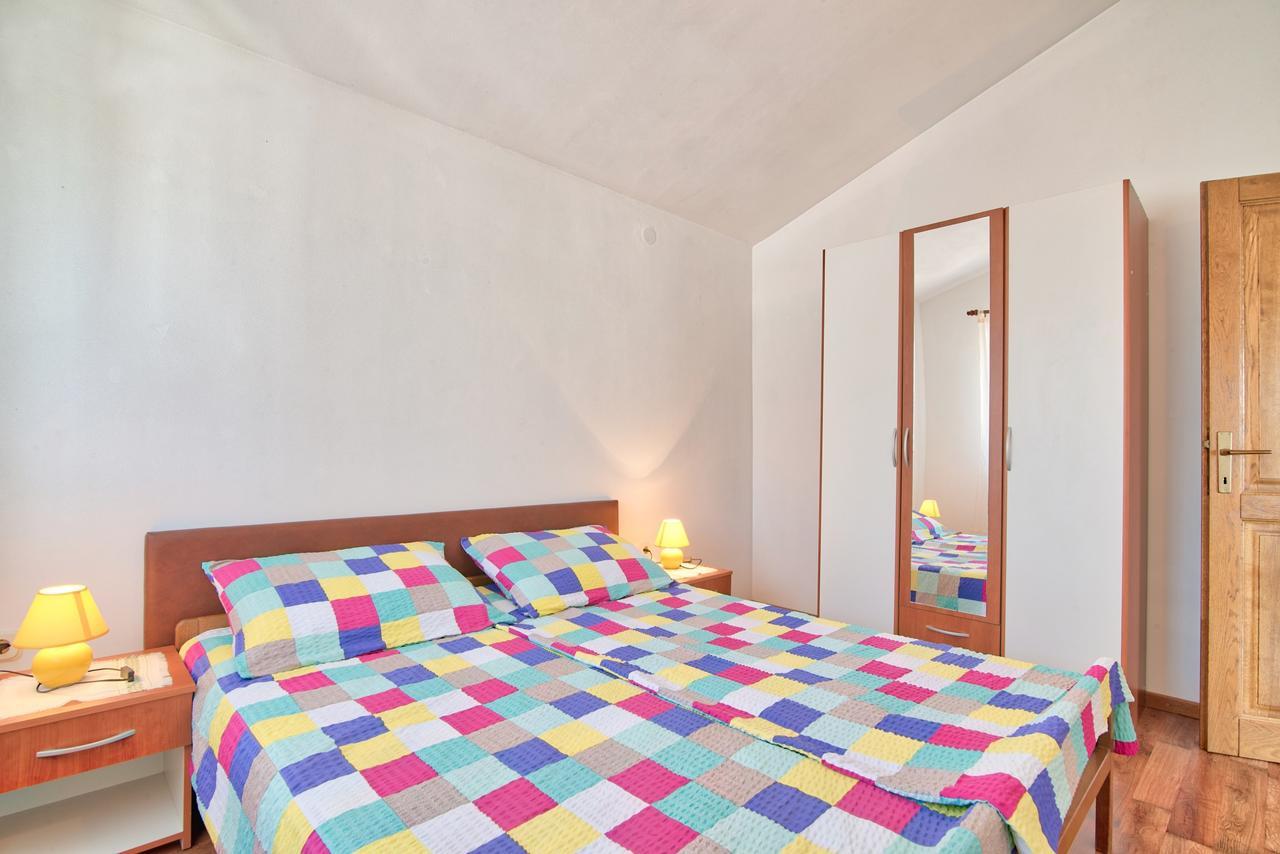 Apartment Maja Štinjan Eksteriør billede