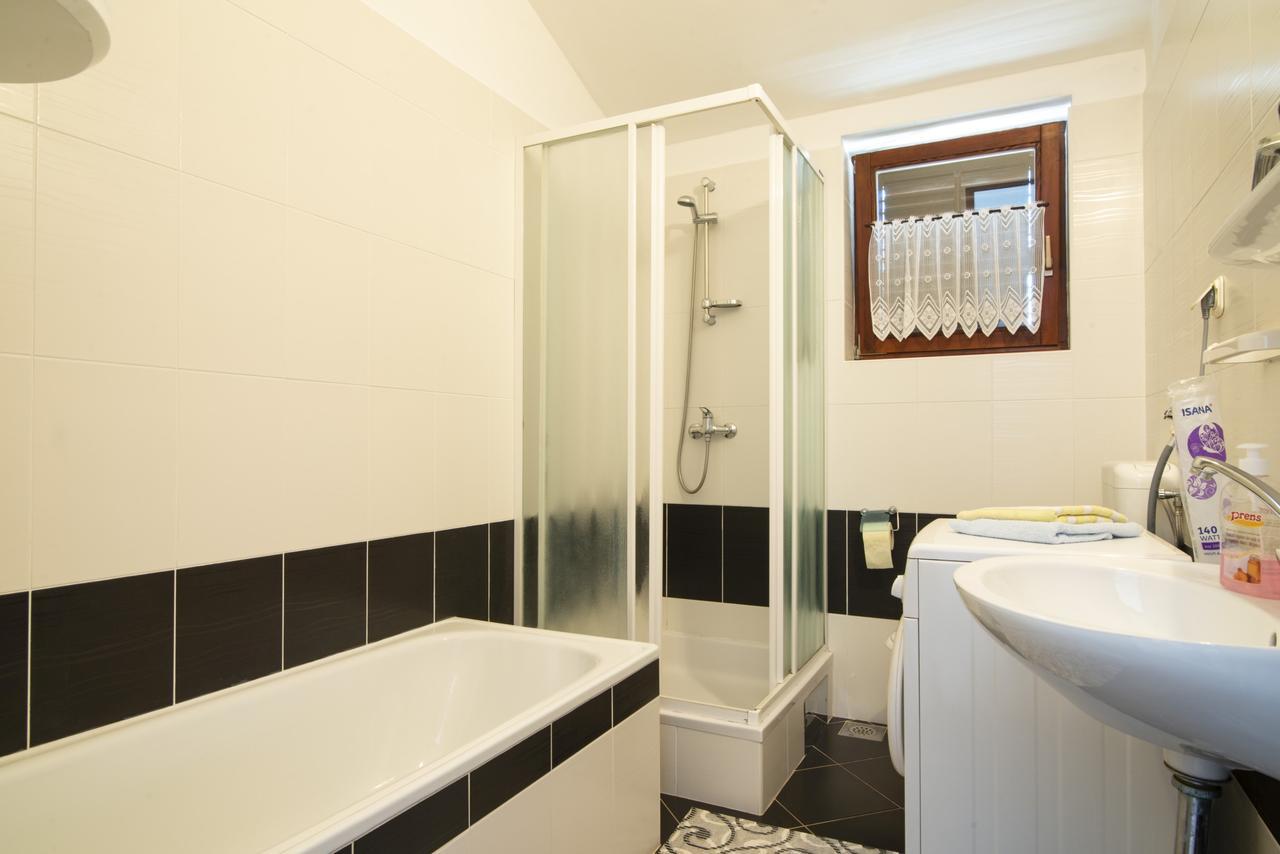 Apartment Maja Štinjan Eksteriør billede