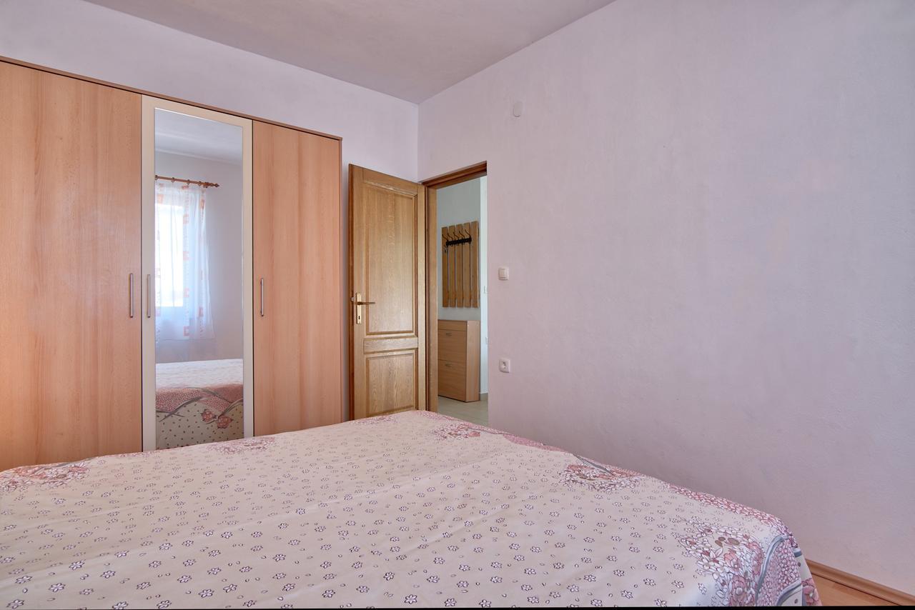 Apartment Maja Štinjan Eksteriør billede