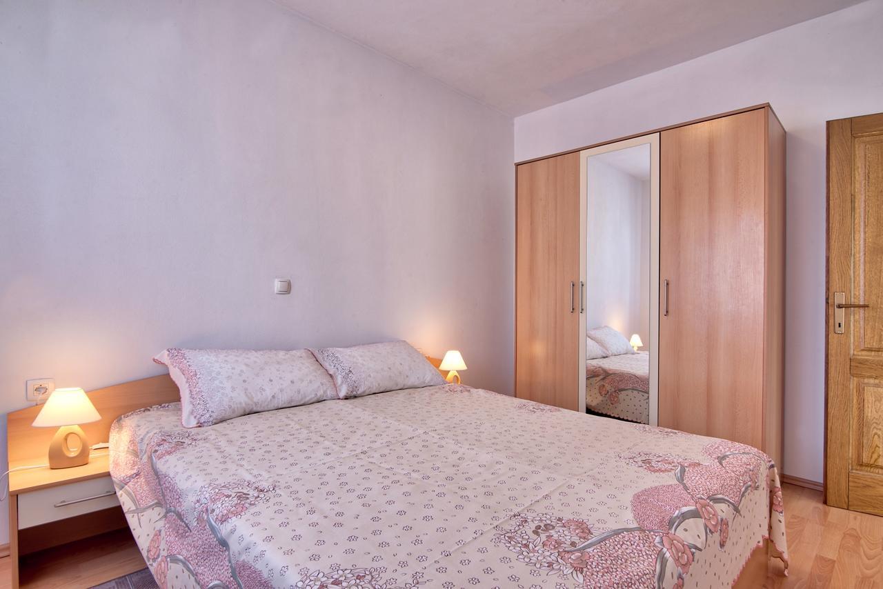 Apartment Maja Štinjan Eksteriør billede